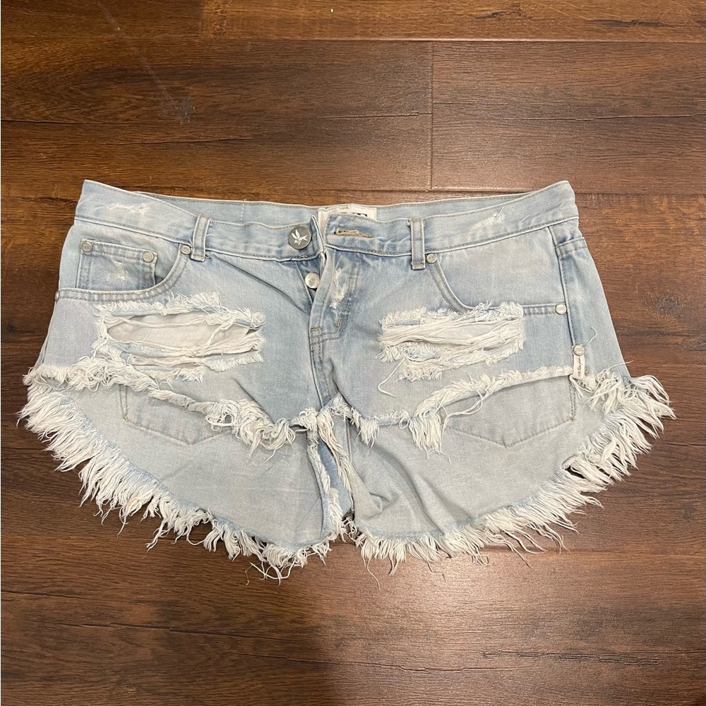 One Teaspoon denim shorts. Size 30.